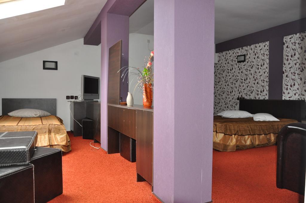 Pensiunea Valahia Brezoi Quarto foto